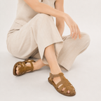 Retro Closed-Toe Flat Sandals