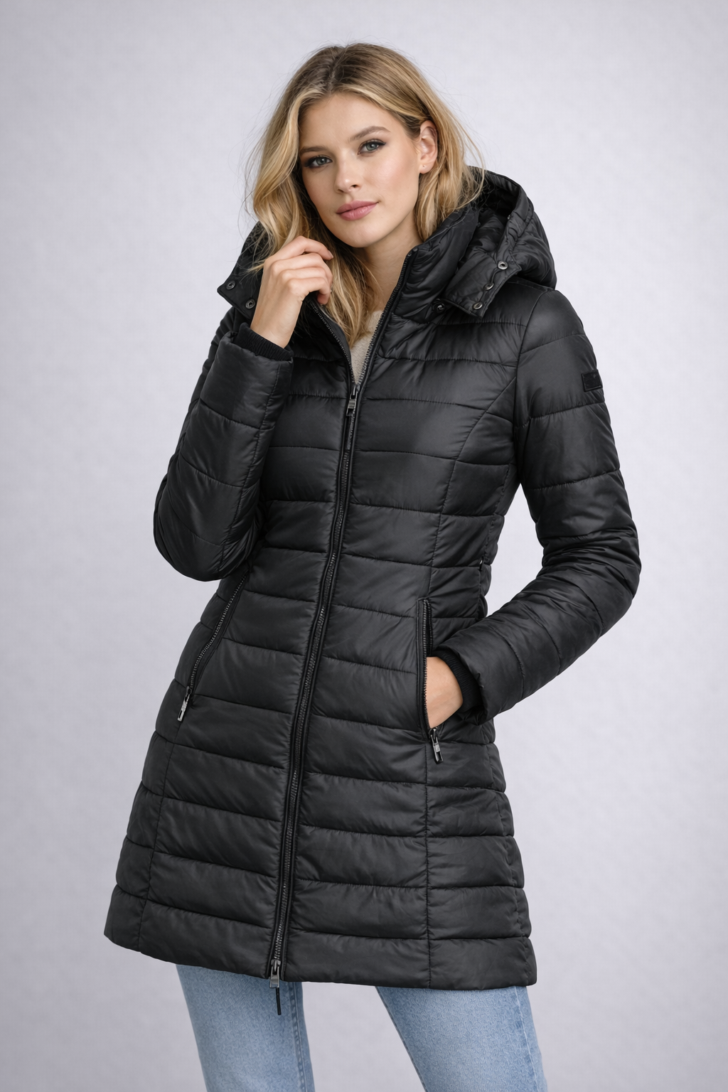 Women’s Hooded Winter Jacket – Elegant Warmth for Cold Days