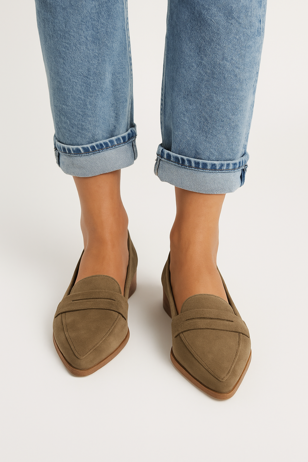 Leopard Print Pointed Toe Loafers